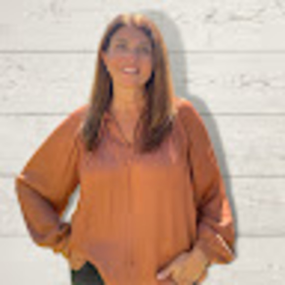Meet your Posher, Pam - Picture 1 of 1